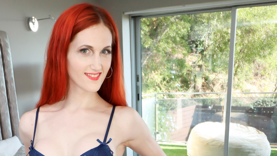 Rachael Belle Strokes And Cums!