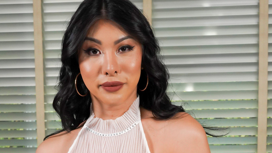 The Return of Chriselle Love!