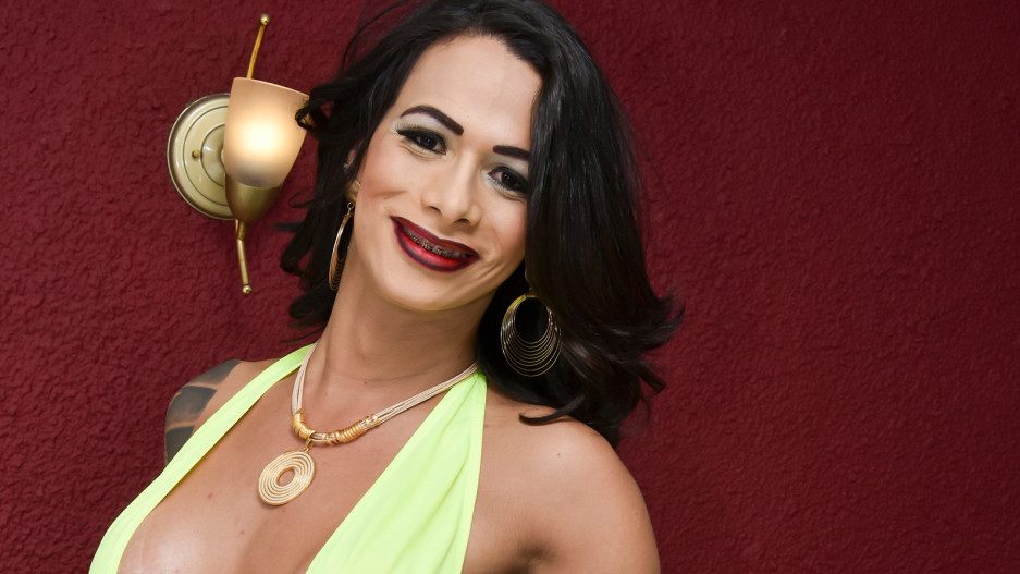 Latina Hot Babe Rosy Pinheiro!